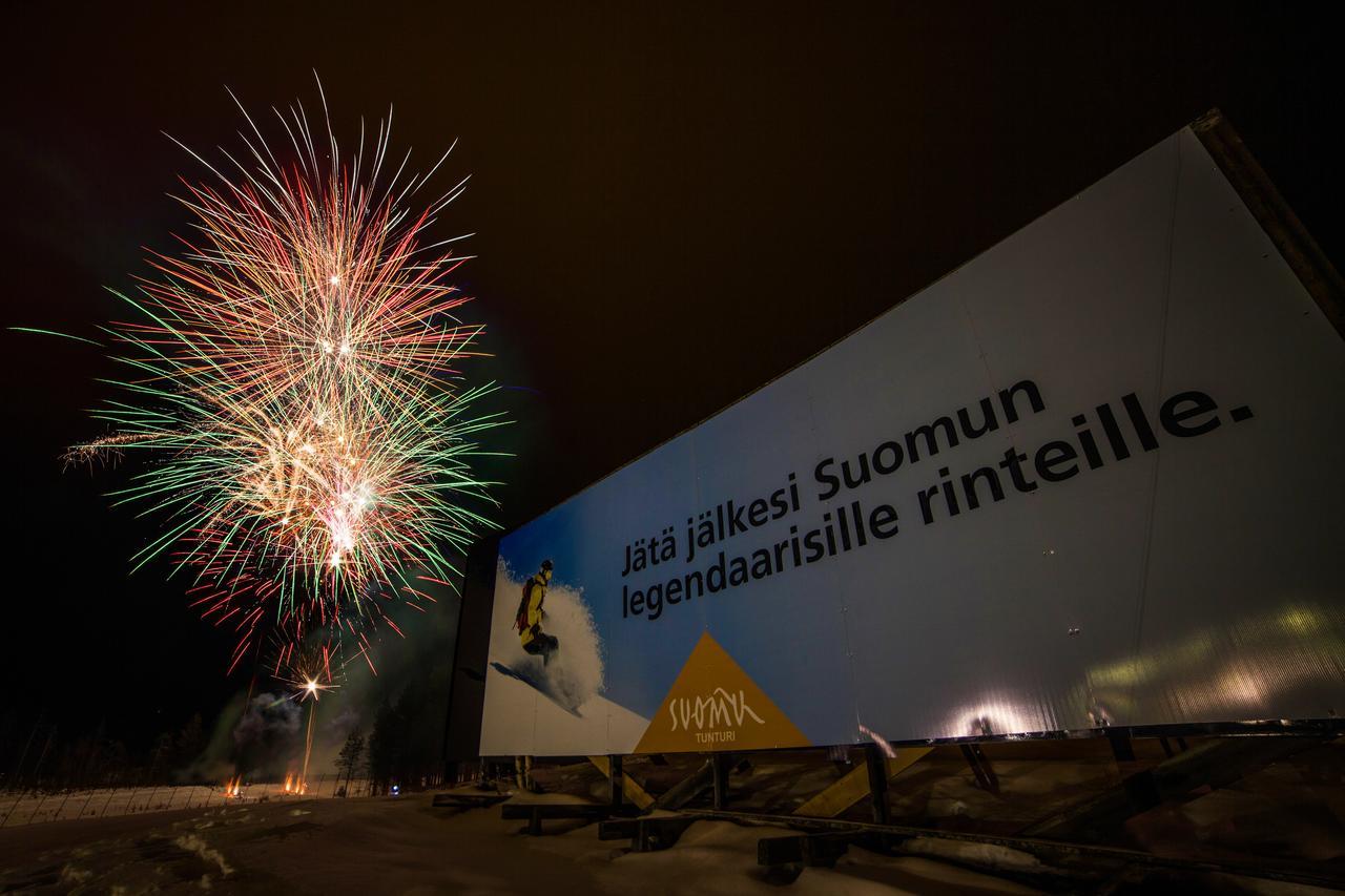 Hotelli Suomutunturi Exteriör bild